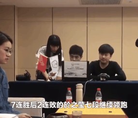 开云体育入口 - 莱万多夫斯基遭遇七连败，TL教练面临压力！