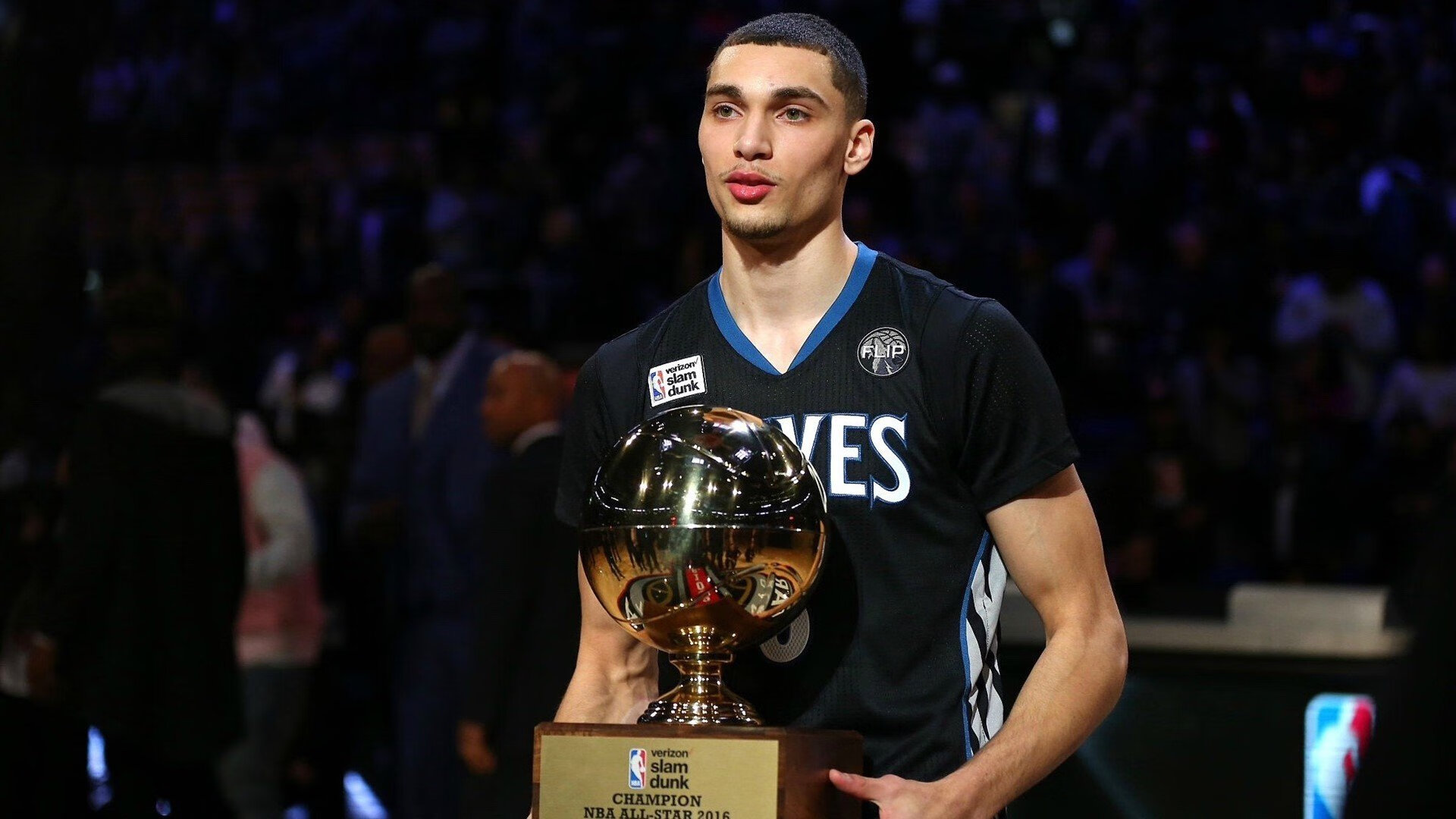 字母哥巅峰对决，库里与70激战塞尔维亚队分钟，败北胜负难料！